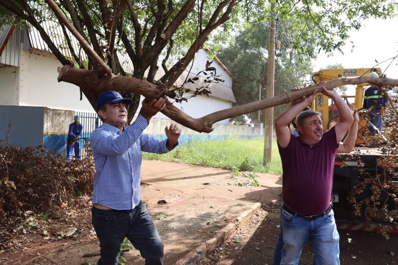 Mutirão une Secretarias Municipais para limpar e revitalizar postos de saúde