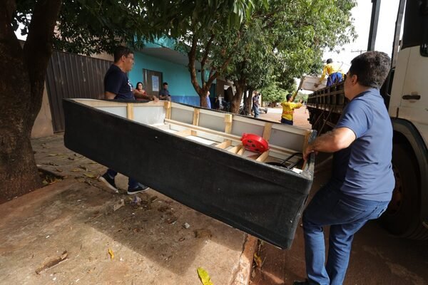 População adere ao mutirão da prefeitura para coleta de resíduos no Canaã I