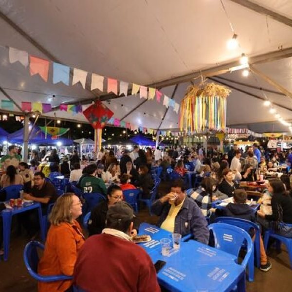 Prefeitura inova e Feira do Parque dos Ipês vira referência gastronômica