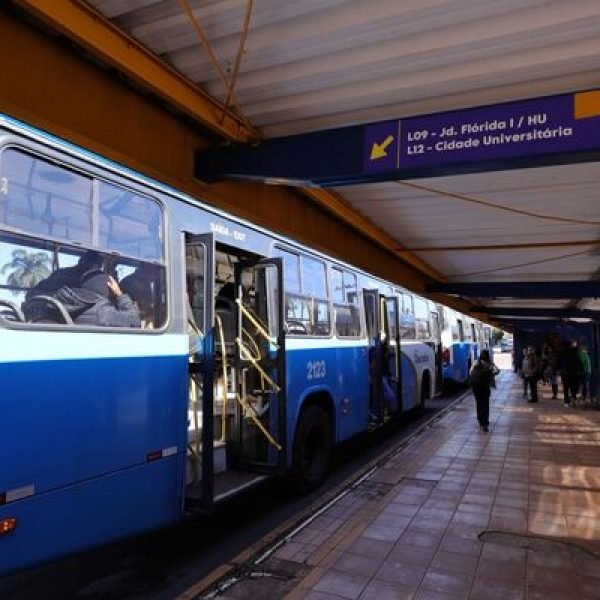 Semana começa com preço da passagem de ônibus reduzido em Dourados