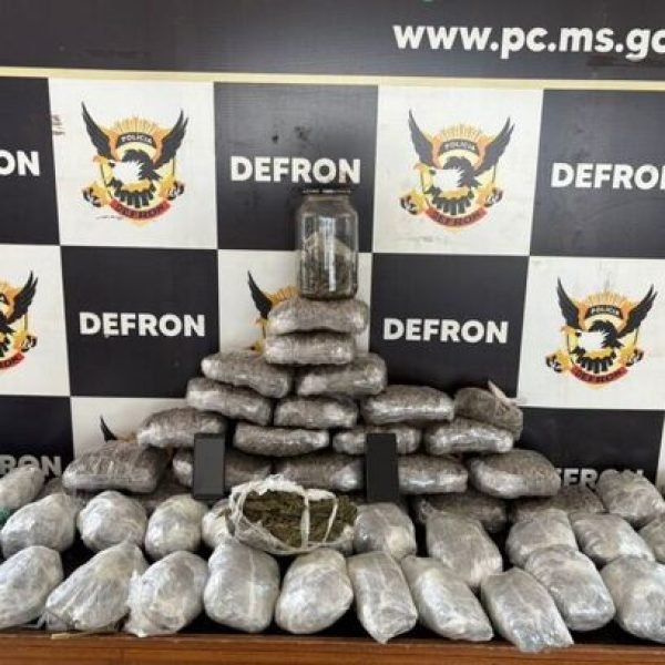 Homem é preso com mais de 28 kg de skunk no Canaã III