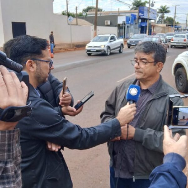 Pintura do quebra-molas é responsabilidade da Agesul, diz diretor da Agetran