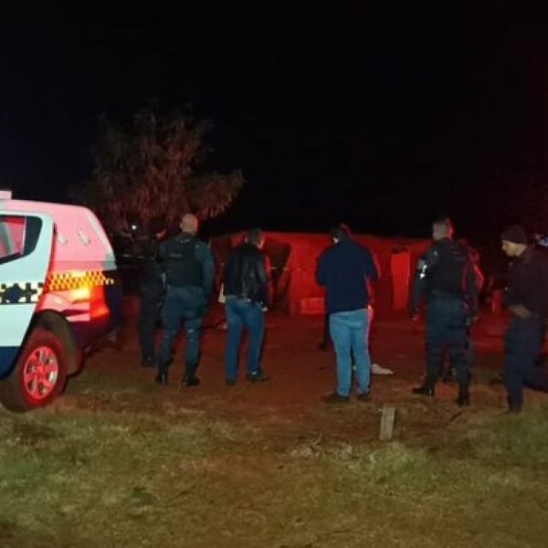 Adolescente que ‘picotou’ padrasto é transferido para Unei 