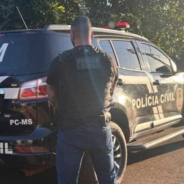 Homem com mandado de prisão é detido após ameaçar ex-companheira gestante