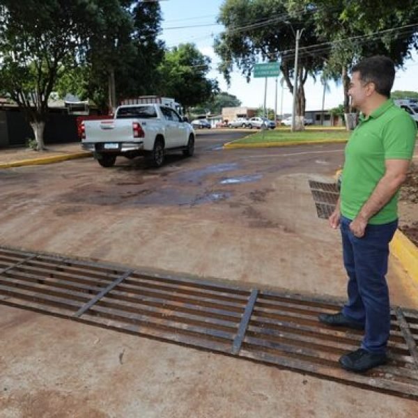 Prefeitura entrega 1ª etapa de obra que acabará com alagamentos