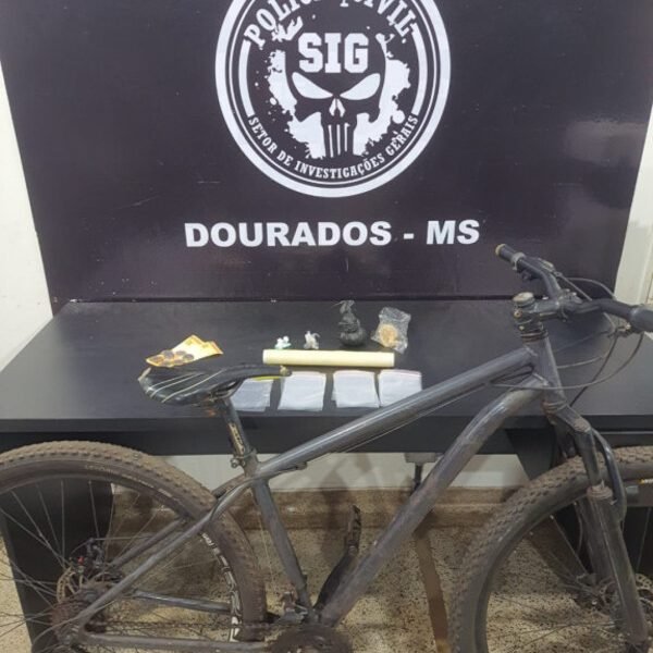 Jovem é preso por receptação de bicicleta e tráfico de drogas na Vila Cachoeirinha