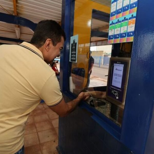 Prefeitura inova com totem para recarga de cartão do transporte coletivo